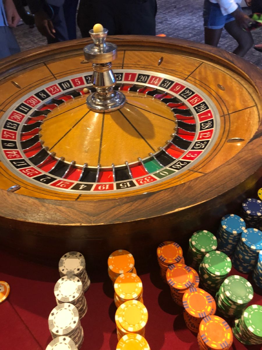 YALLA RUMMY کھلاڑیوں کے لیے لائیو کیسینو سیکشن